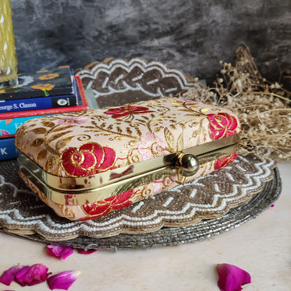ROSEATTE DELIGHT CLUTCH+ SLING- SOFT GOLD