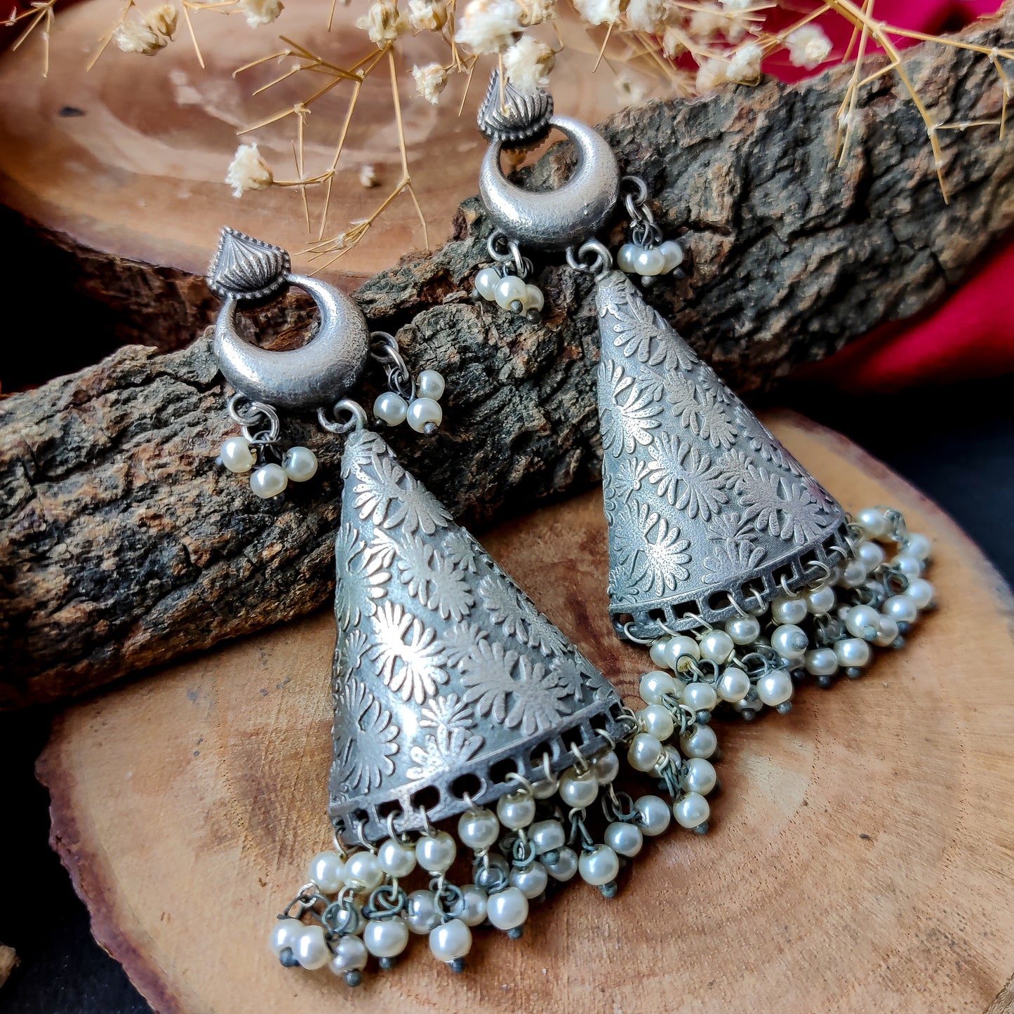 SLA CONE DROP EARRINGS WITH WHITE PEARLS