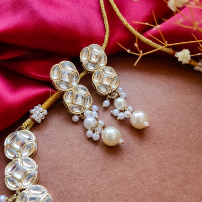 Saheen Golden Kundan Pearl Necklace Set with Earrings