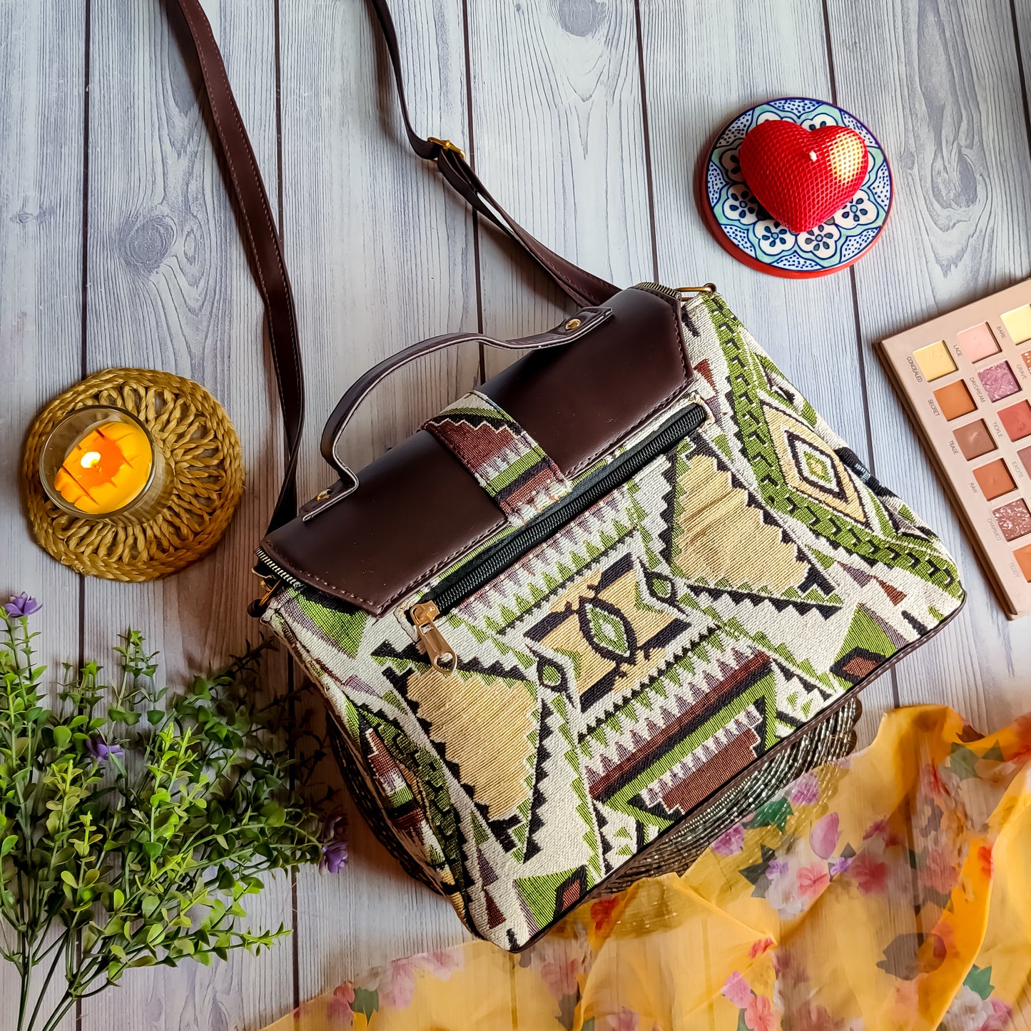 ENCHANTED GEO XL SLING BAG - GREEN