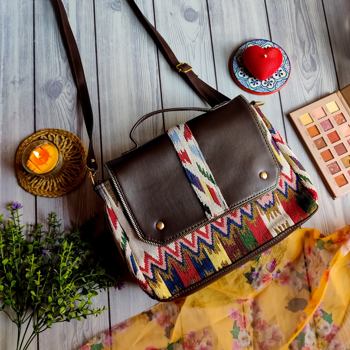 ENCHANTED GEO XL SLING BAG WITH ADJUSTABLE STRAP