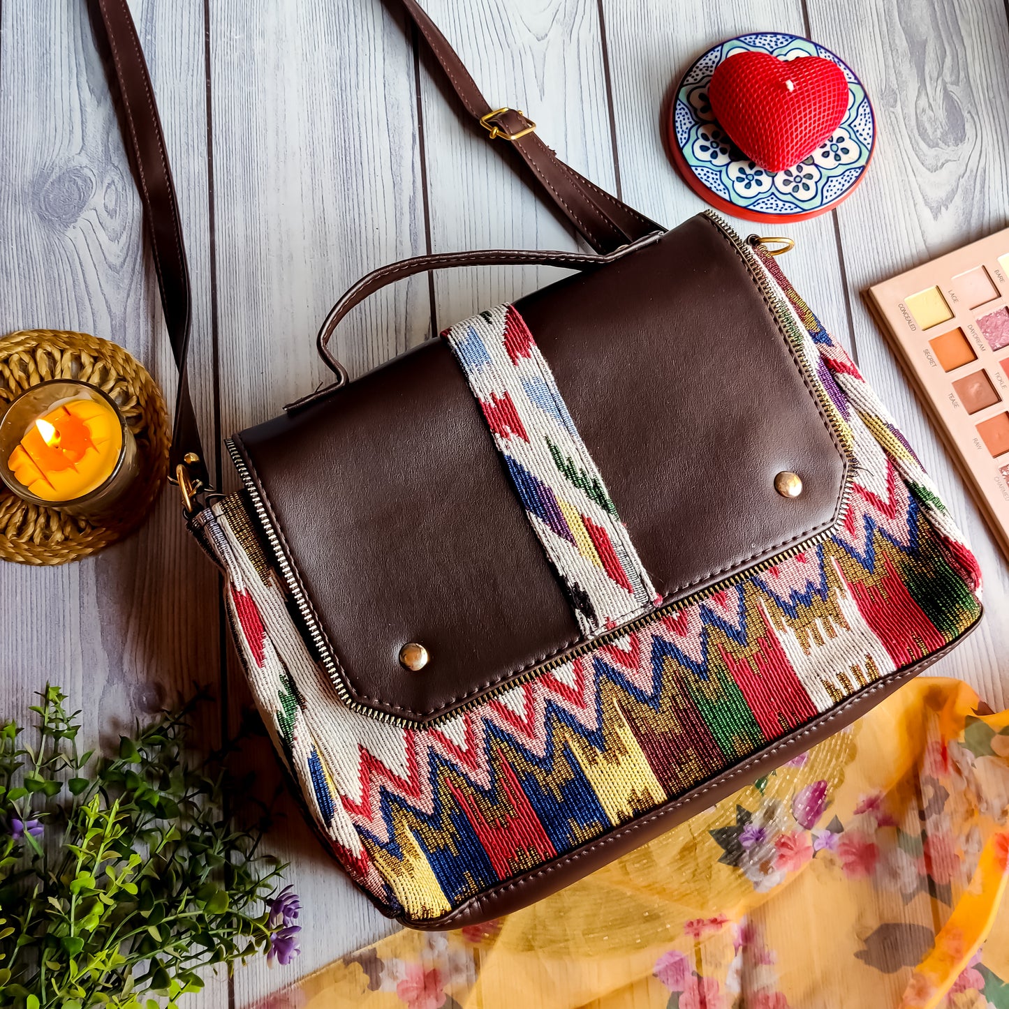ENCHANTED GEO XL SLING BAG WITH ADJUSTABLE STRAP