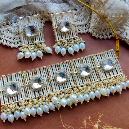 Avanti Pearl Golden Necklace Set with Earrings