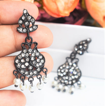 Black Minimalist lightweight Earring