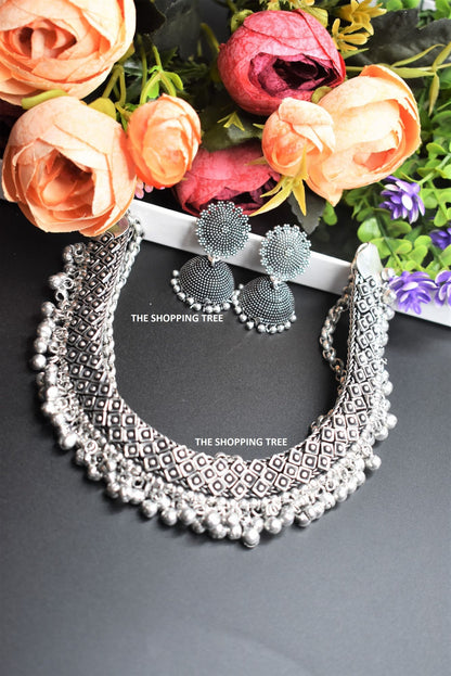 Silver Ghunghroo Necklace Set
