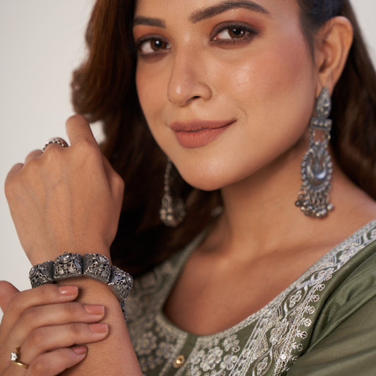 MIRZA FUSION BRASS KADA - White
