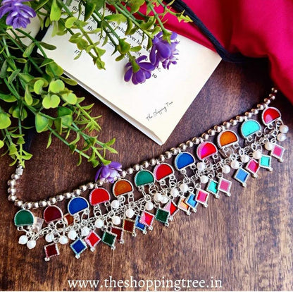 FIZA HALF MOON NECKLACE