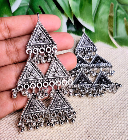 TRIANGLE TRIPLE LAYERED EARRINGS