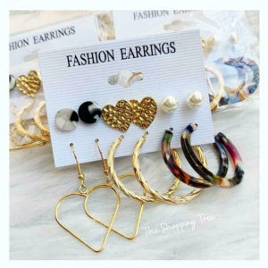 CUTESY-DAISY COMBO EARRINGS