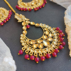 ""KANJI'' GOLDEN LCT EARRINGS MANGTIKA SET - PINK