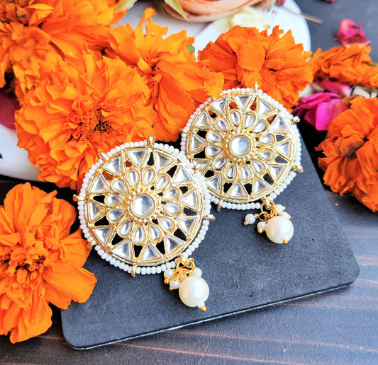 Subh Kundan Golden Stud Earring